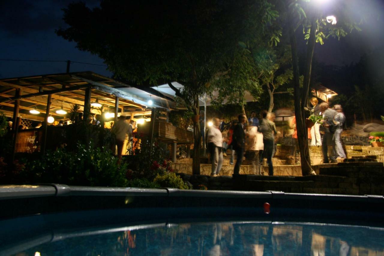 LongareBrojo Hill住宿加早餐旅馆 外观 照片